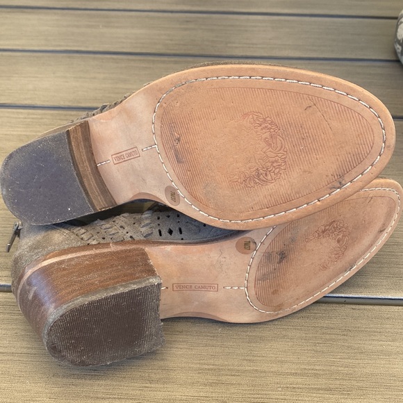 Vince Camuto booties - Picture 5 of 5